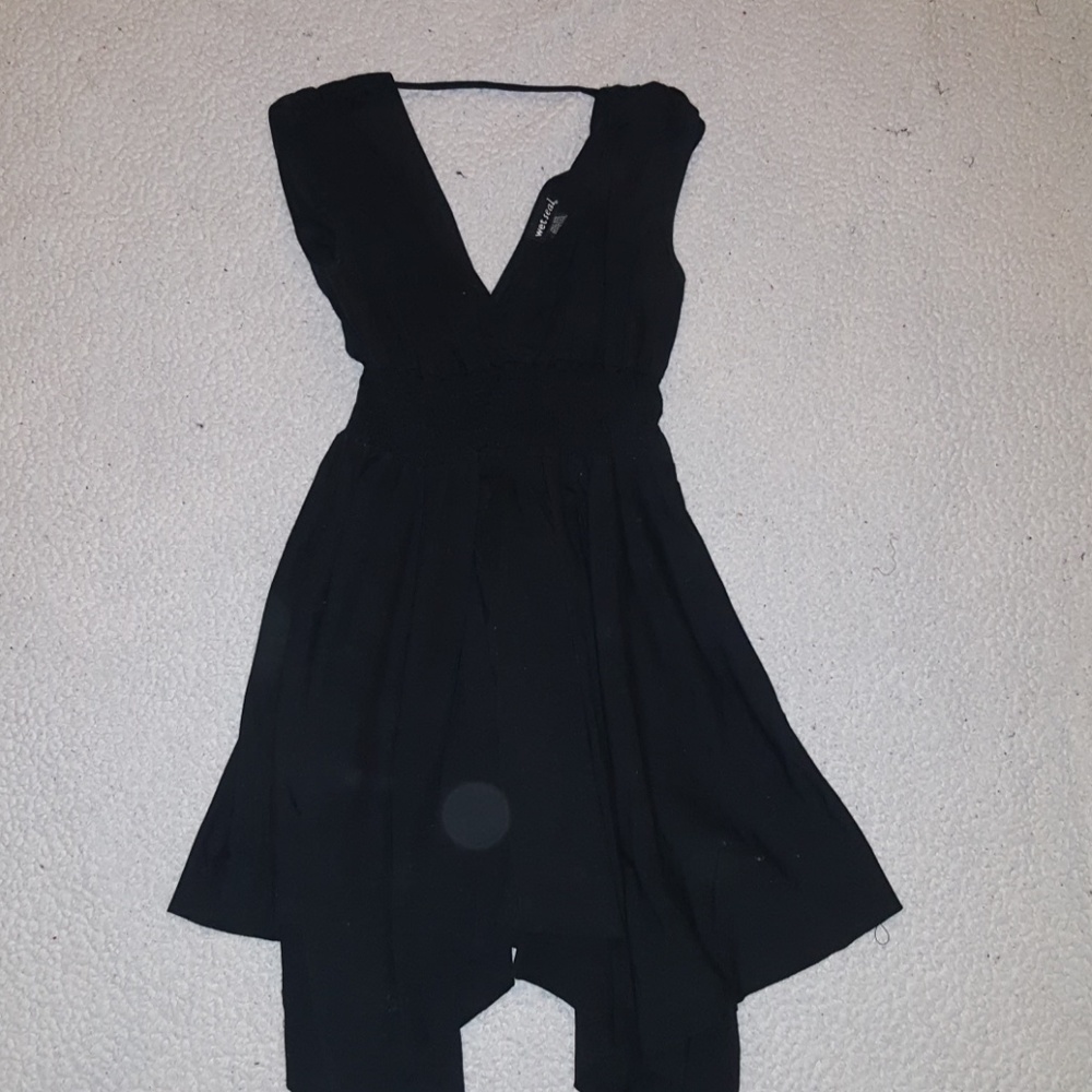 Deep v neck salsa dress